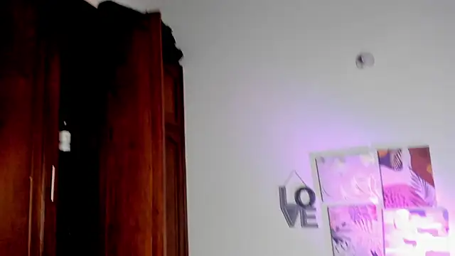 Aylah beckman online show from 03/25/26, 11:09