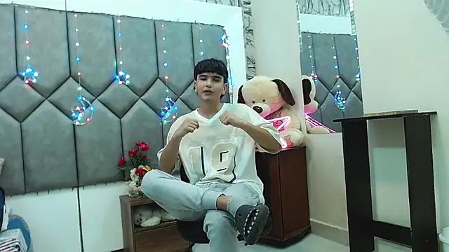 Steve Hotman online show from 03/25/26, 01:21