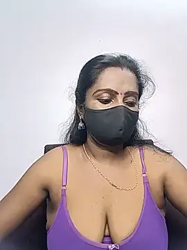 Snapshot of misti-boudii chatting on 06/03/26, 01:56 misti-boudii online show from 06/03/26, 01:56