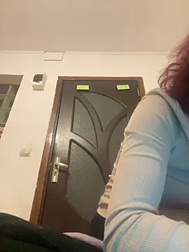 Snapshot of MommySexxy23 chatting on 03/31/26, 07:05 MommySexxy23 online show from 03/31/26, 07:05