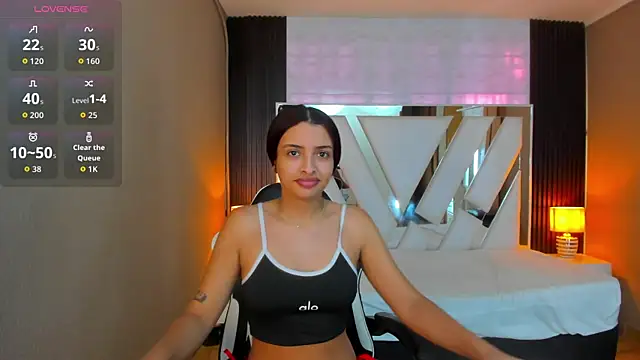 lizzie skinny online show from 04/22/26, 12:12