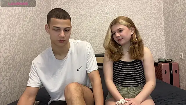 Snapshot of mirel_couple chatting on 05/15/26, 10:13 mirel couple online show from 05/15/26, 10:13