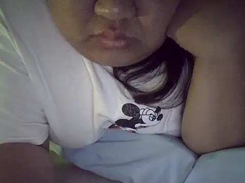 Snapshot of -Lykasa- chatting on 03/15/26, 04:14 -Lykasa- online show from 03/15/26, 04:14