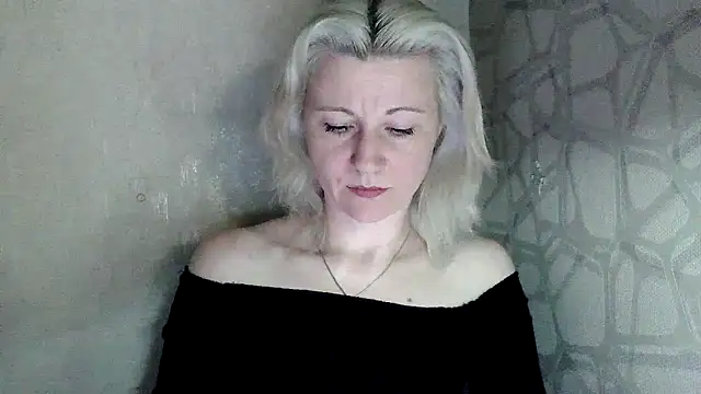 Katerina-Kissa online show from 05/14/26, 06:38