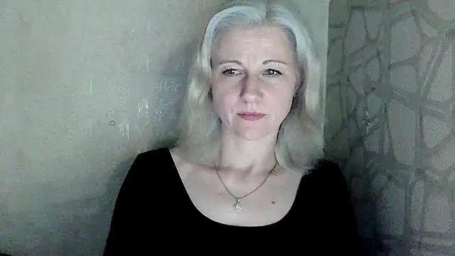 Katerina-Kissa online show from 05/17/26, 06:41