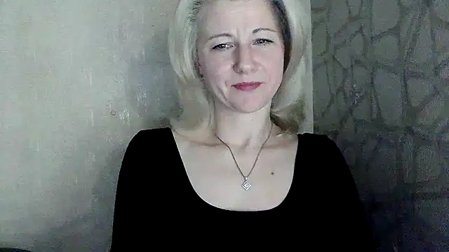 Katerina-Kissa online show from 04/22/26, 06:14