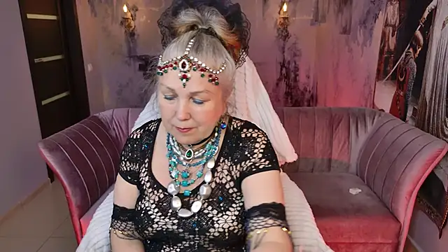 LilaMaharani online show from 04/14/26, 12:54