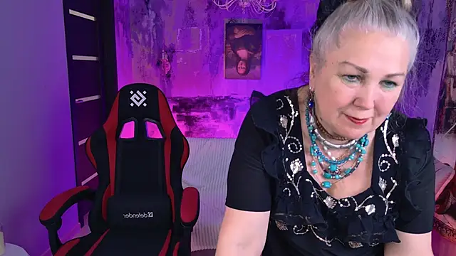 LilaMaharani online show from 04/22/26, 02:35