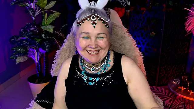 LilaMaharani online show from 04/20/26, 02:07