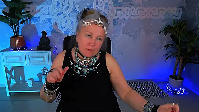 LilaMaharani online show from 04/08/26, 01:01