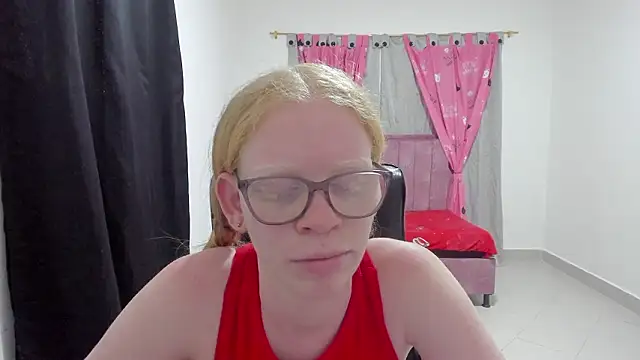 Snapshot of Albingirl chatting on 03/02/26, 09:55 Albingirl online show from 03/02/26, 09:55