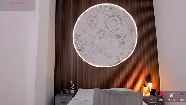 AdharaCruzz  online show from 04/06/26, 09:49