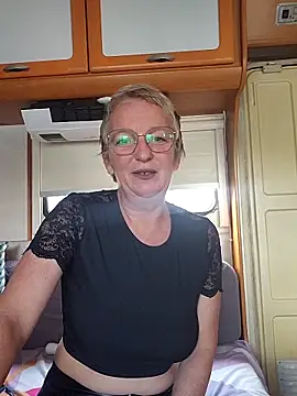 lescoquinsdu40 online show from 03/10/26, 02:43