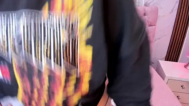 AbrilQuintana  online show from 03/19/26, 11:32