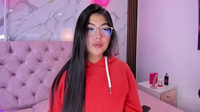 AbrilQuintana  online show from 04/23/26, 11:38