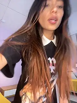 Cataleyaa23 online show from 04/02/26, 08:26