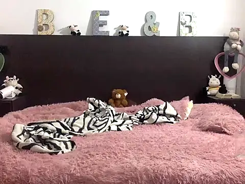 mommy-Milf online show from 03/22/26, 02:40