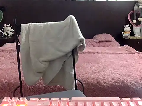 mommy-Milf online show from 03/12/26, 01:44