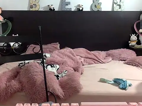 mommy-Milf online show from 03/20/26, 01:56