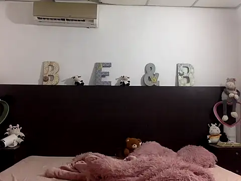 mommy-Milf online show from 03/29/26, 04:52