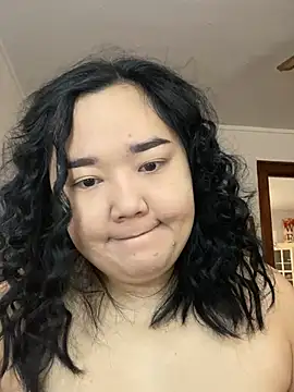 Snapshot of MattePlushyy chatting on 03/02/26, 06:04 MattePlushyy online show from 03/02/26, 06:04