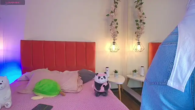 Caandace online show from 03/27/26, 08:43