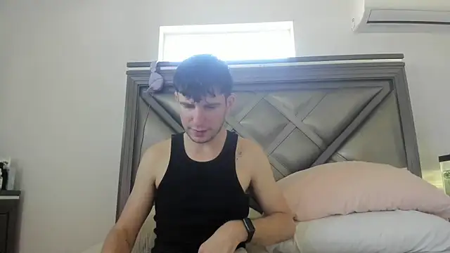 Snapshot of gayndepressed chatting on 03/01/26, 09:48 gayndepressed online show from 03/01/26, 09:48