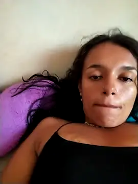 Snapshot of Miacurvi chatting on 04/14/26, 08:47 Miacurvi online show from 04/14/26, 08:47