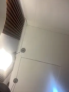 Emi rousse online show from 04/03/26, 12:22