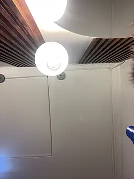 Emi rousse online show from 04/08/26, 12:28