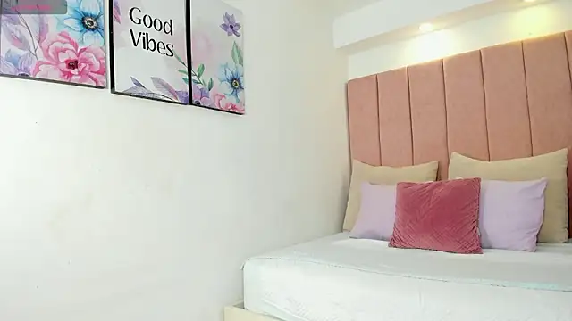 estrellathekk online show from 03/26/26, 11:35