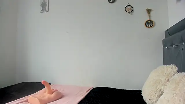 Snapshot of Miranda-cambell chatting on 07/09/26, 09:58 Miranda-cambell online show from 07/09/26, 09:58