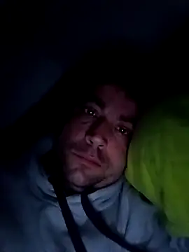 Snapshot of danyelC2 chatting on 04/06/26, 01:56 danyelC2 online show from 04/06/26, 01:56