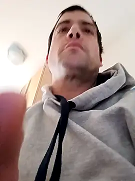 Snapshot of danyelC2 chatting on 03/05/26, 01:08 danyelC2 online show from 03/05/26, 01:08