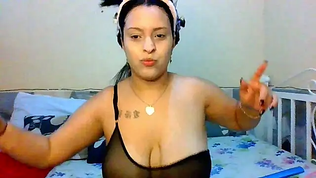Snapshot of Athenasnew chatting on 05/17/26, 03:12 Athenasnew online show from 05/17/26, 03:12