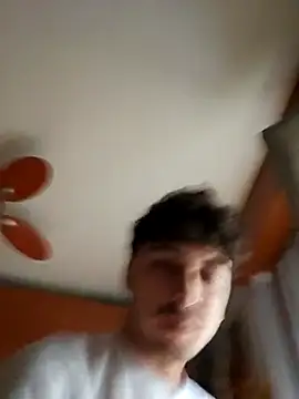 Snapshot of Andreakkkk chatting on 03/01/26, 03:23 Andreakkkk online show from 03/01/26, 03:23