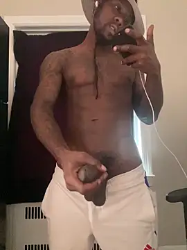 Snapshot of MidwestMandingo9 chatting on 03/18/26, 06:09 MidwestMandingo9 online show from 03/18/26, 06:09