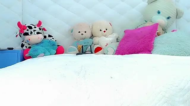 catriona queen16 online show from 03/30/26, 04:36