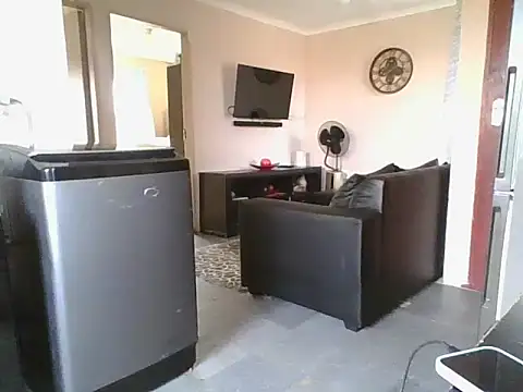 BumbleBee84 online show from 04/09/26, 08:09