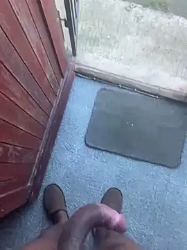 BumbleBee84 online show from 04/13/26, 06:17