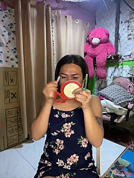 Snapshot of ur_lovelychen chatting on 03/30/26, 01:23 ur lovelychen online show from 03/30/26, 01:23