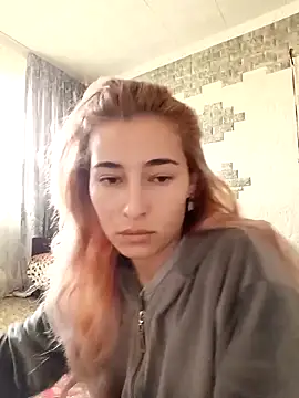 Snapshot of Dlyara chatting on 03/02/26, 06:25 Dlyara online show from 03/02/26, 06:25