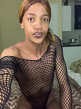 Snapshot of Kinky-Nicky04 chatting on 06/26/26, 03:34 Kinky-Nicky04 online show from 06/26/26, 03:34