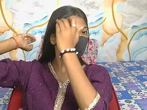 Snapshot of yours-isha chatting on 06/14/26, 04:57 yours-isha online show from 06/14/26, 04:57