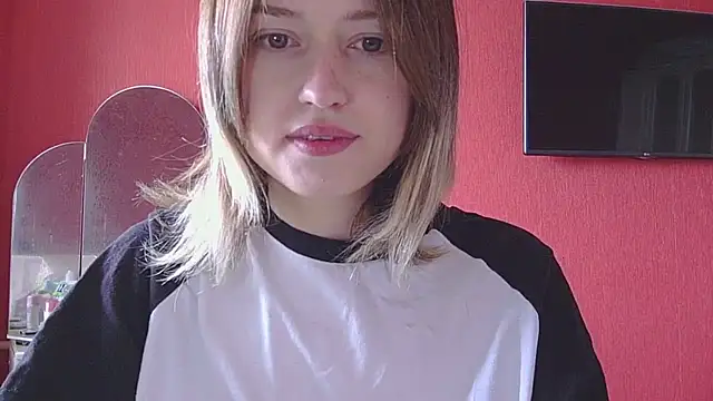 Snapshot of Beloved_Mary chatting on 06/12/26, 06:55 Beloved Mary online show from 06/12/26, 06:55