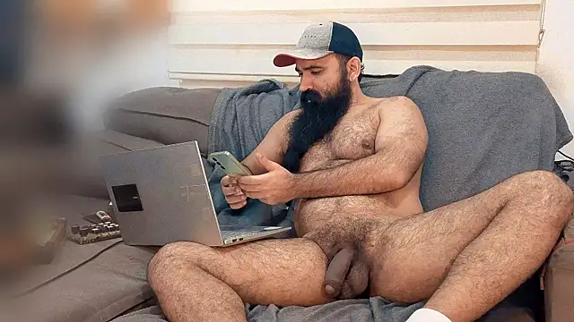 Snapshot of Barba_Negra_Fumador chatting on 05/11/26, 04:04 Barba Negra Fumador online show from 05/11/26, 04:04