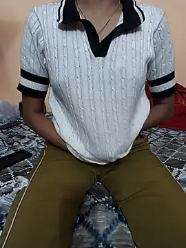 Glow Queen online show from 03/24/26, 06:19