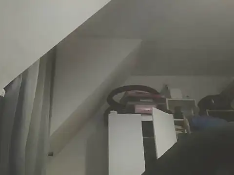 DOUBLETROUBLE7773 online show from 04/06/26, 11:17