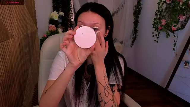 kittenlolla online show from 03/11/26, 02:22