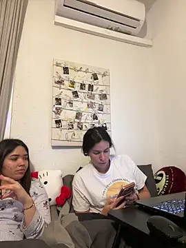 Snapshot of Genblan chatting on 04/02/26, 01:07 Genblan online show from 04/02/26, 01:07